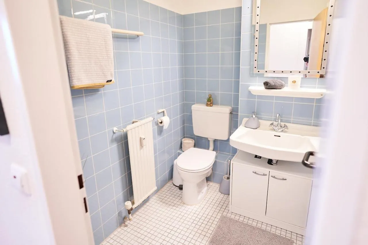 Gemuetliches Und Helles Studio Apartment Mit Balkon, Badewanne, Wlan, Parkplatz Bremen