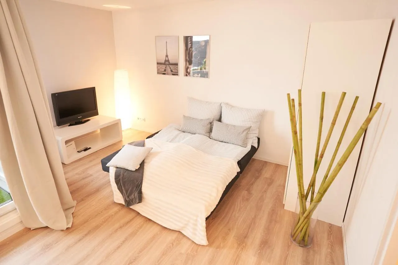 Gemuetliches Und Helles Studio Apartment Mit Balkon, Badewanne, Wlan, Parkplatz Bremen Germany