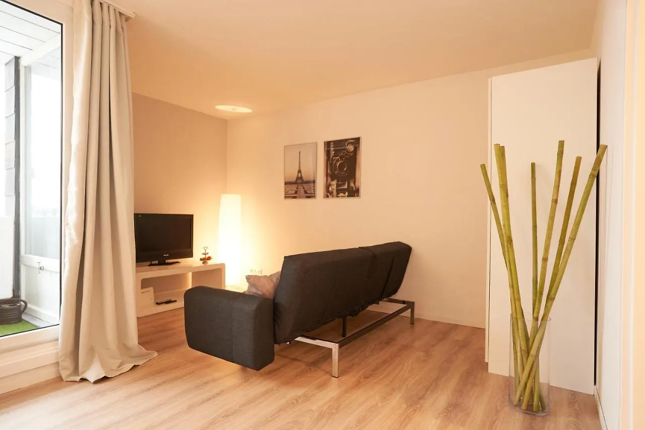 Gemuetliches Und Helles Studio Apartment Mit Balkon, Badewanne, Wlan, Parkplatz Bremen 0*,  Germany