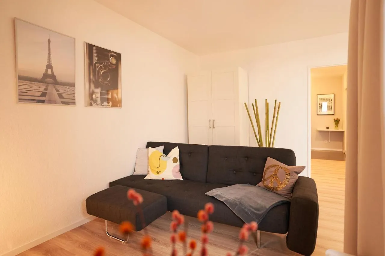 Gemuetliches Und Helles Studio Apartment Mit Balkon, Badewanne, Wlan, Parkplatz Bremen