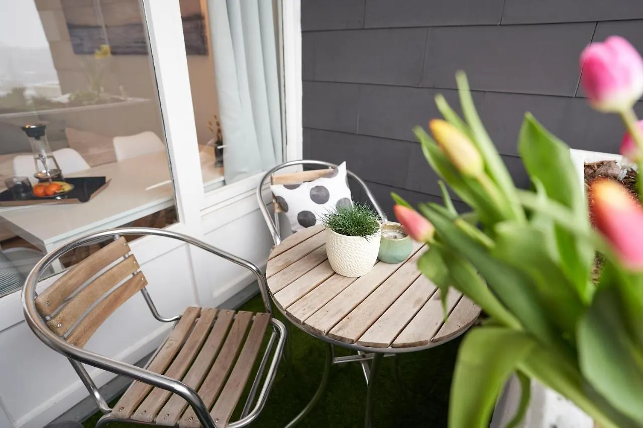 Gemuetliches Und Helles Studio Apartment Mit Balkon, Badewanne, Wlan, Parkplatz Bremen